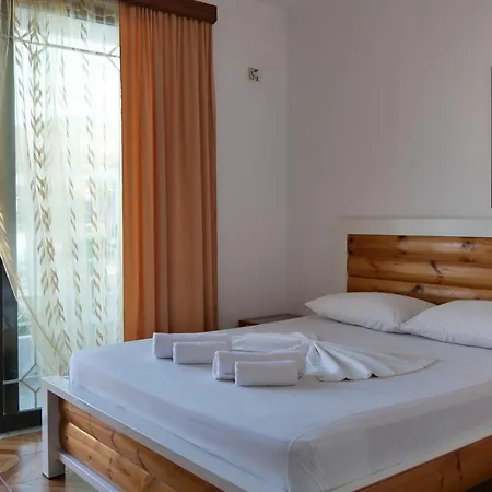 Allkushi Guest house Sarande