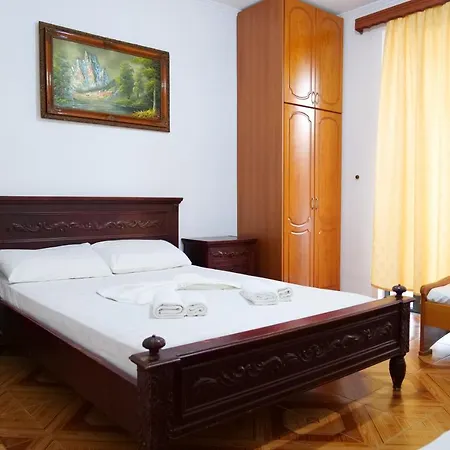 Allkushi Guest house *
