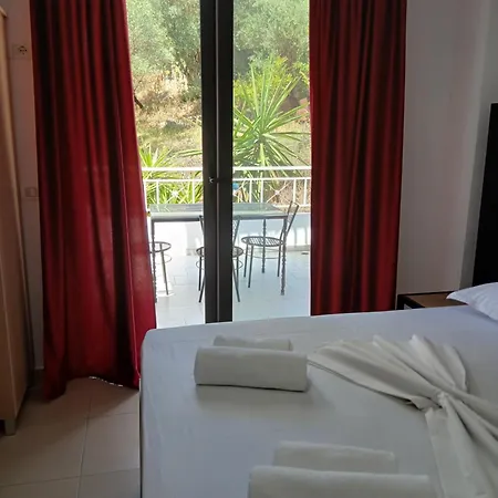 Allkushi 3* Sarandë