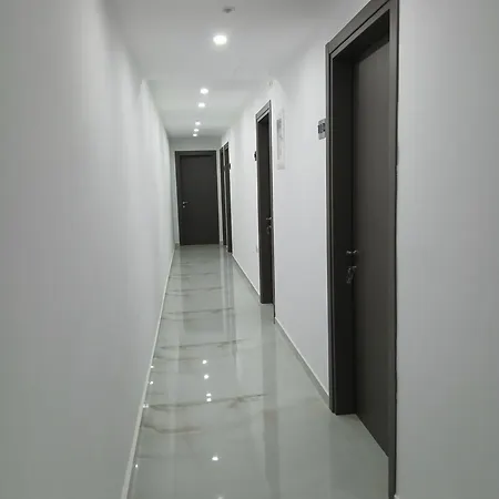 ゲストハウス Allkushi